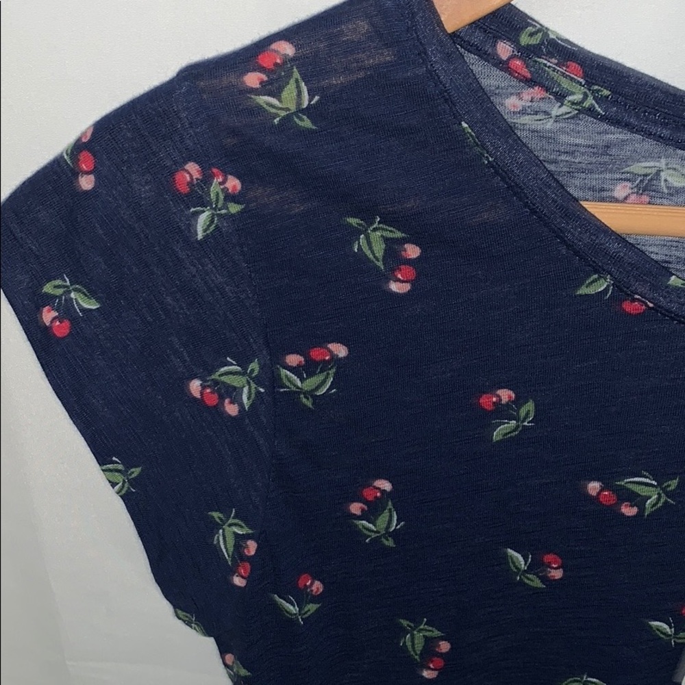 NWT Joie Dillon Cherry Print Top Size Small - Picture 4 of 5